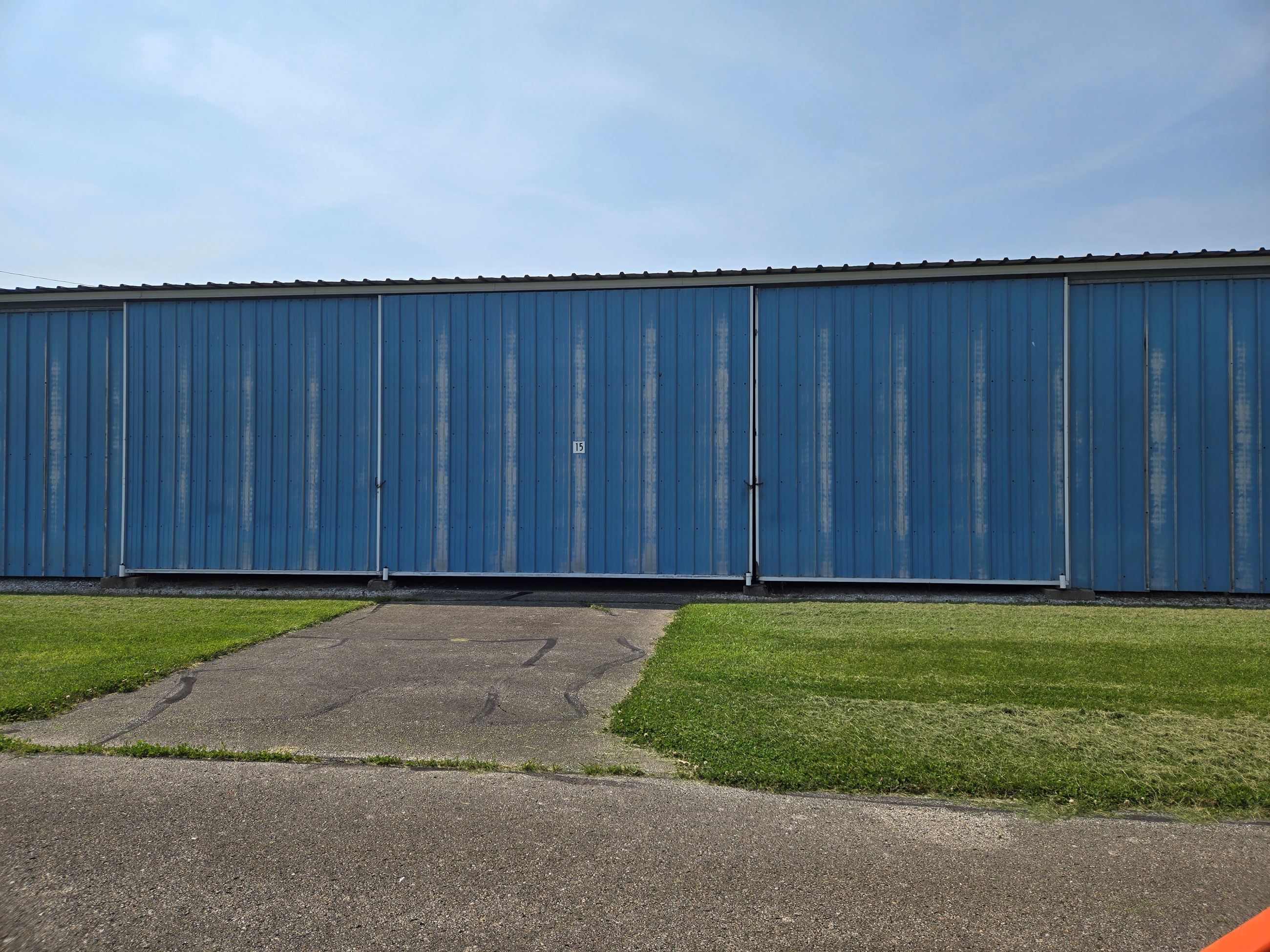 Blue T-hangars (1)